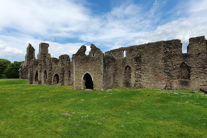 The Valleys tour or Swansea Bay tour. Please choose correctly.