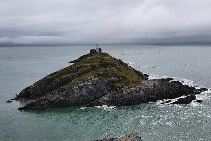 The Valleys tour or Swansea Bay tour. Please choose correctly.