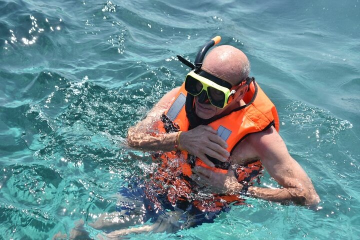 Phi Phi Island Adventure Day Tour from Phuket Speedboat/Catamaran