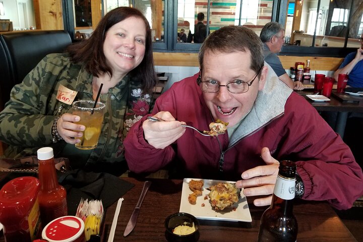 Cajun Food Tour by Bus in Lafayette
