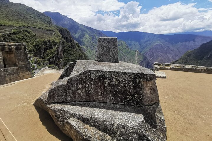Full-Day Machu Picchu Tour from Cusco by Train