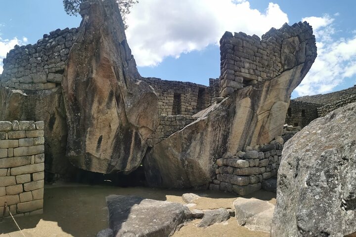 Full-Day Machu Picchu Tour from Cusco by Train