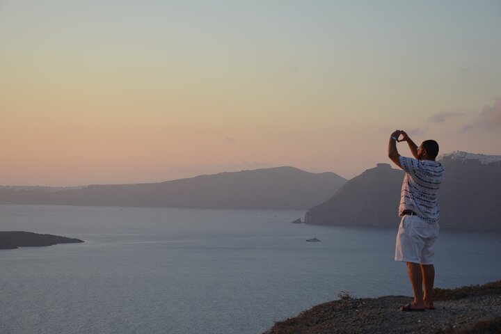 Santorini Highlights Small-Group Tour with Wine Tasting option