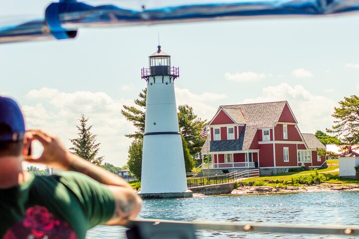 Islands, Lighthouses, and Castle Tour on the St. Lawrence River