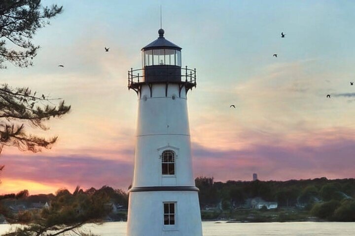 Islands, Lighthouses, and Castle Tour on the St. Lawrence River
