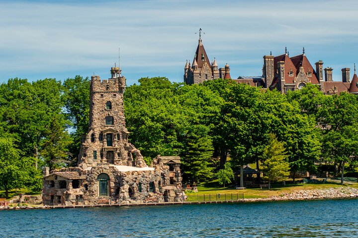 Islands, Lighthouses, and Castle Tour on the St. Lawrence River