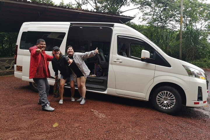 Poas Volcano and La Paz Waterfall Gardens Private Tour