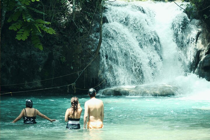 Tour to Copalitilla Magical Waterfalls from Huatulco with admission included