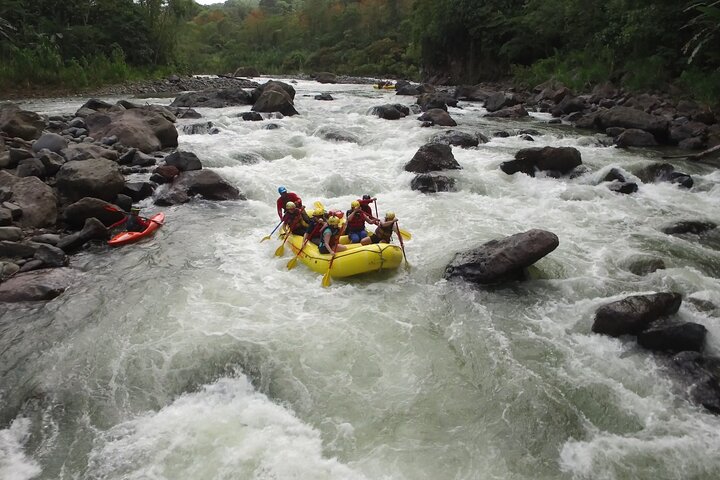 3 Day Tour of the Pacuare River in Costa Rica.