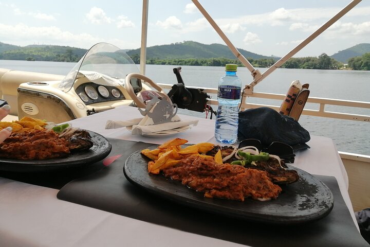 Full Day Accra Safari & private Boat Cruise Tour