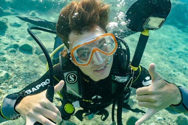 Introduction diving at Coral Reef with Instructor - 40 minutes