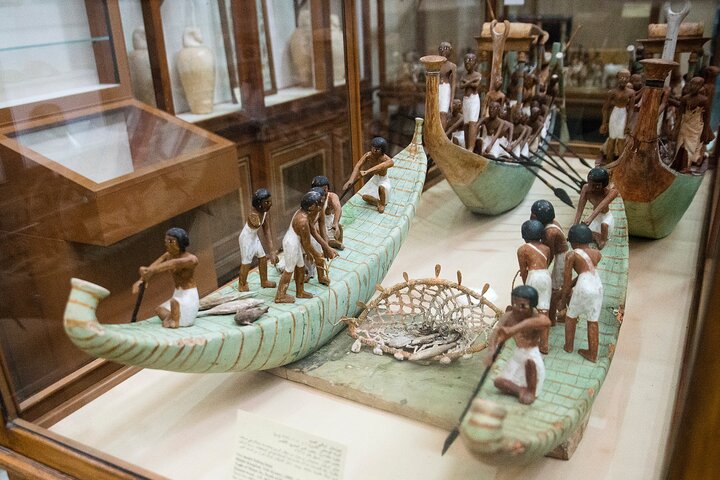 Overnight Cairo Tour from Alexandria Port with Pyramids & Museum