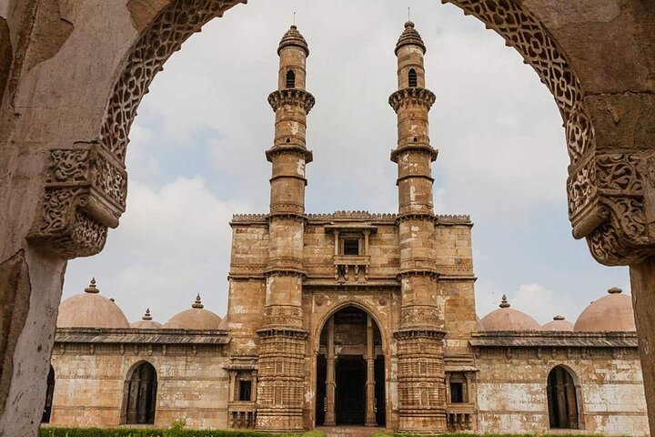 Half-Day Private Sightseeing Tour of Ahmedabad