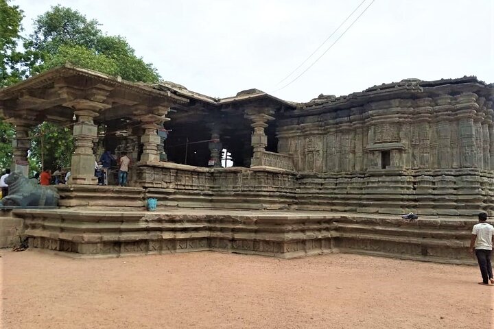 World heritage Ramappa temple & Kohinoor diamond tour from Hyderabad by car