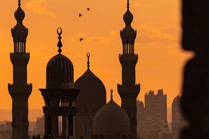 Guided trip to great pyramids Sphinx islamic and christian Cairo