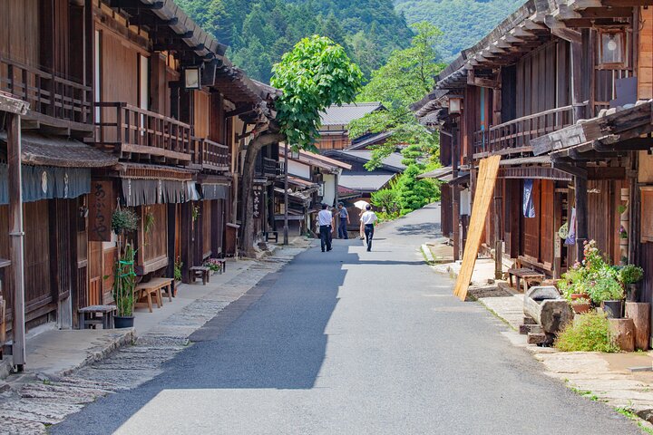 Nakasendo Magome to Tsumago Day Hike with Licensed Guide