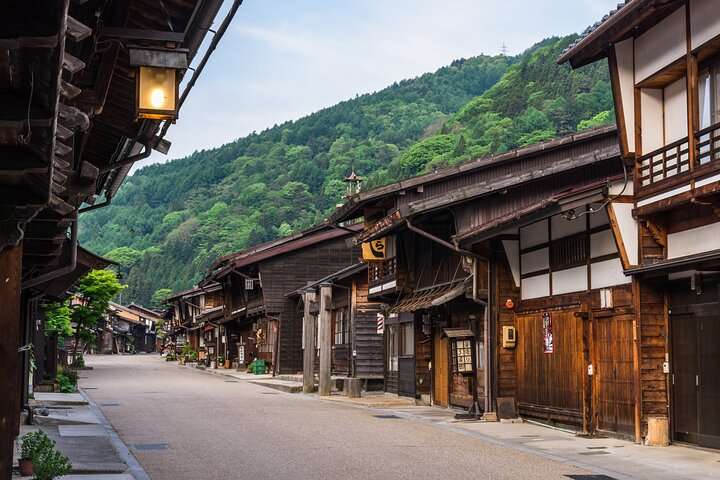 Nakasendo Magome to Tsumago Day Hike with Licensed Guide