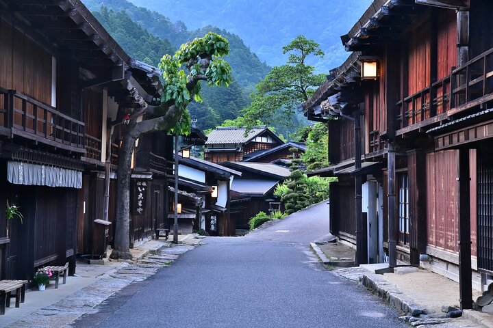 Nakasendo Magome to Tsumago Day Hike with Licensed Guide