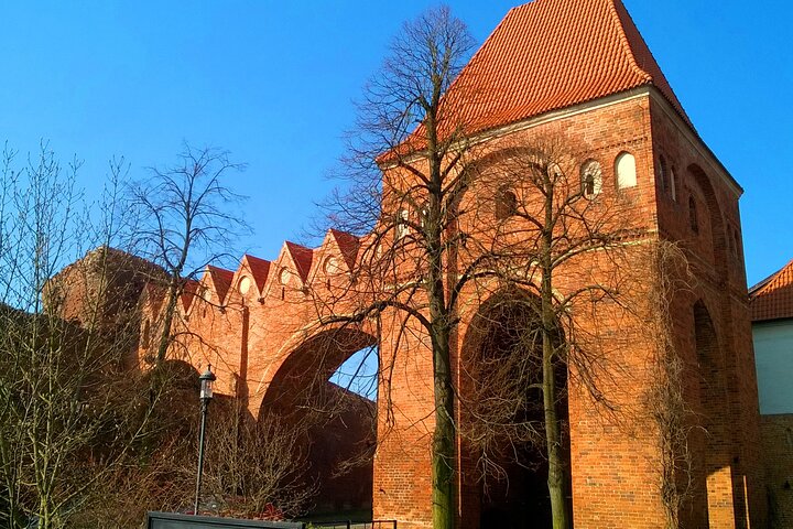 Torun Old Town Highlights Private Walking Tour