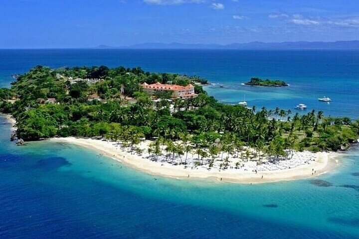 Samaná Island & Waterfall Adventure: Bacardi Beach Experience