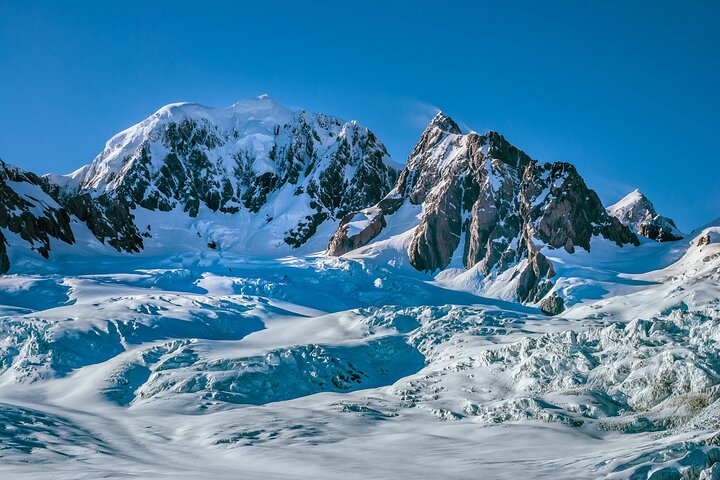 Christchurch to Queenstown One-Way Tour via Mt Cook & Lake Tekapo