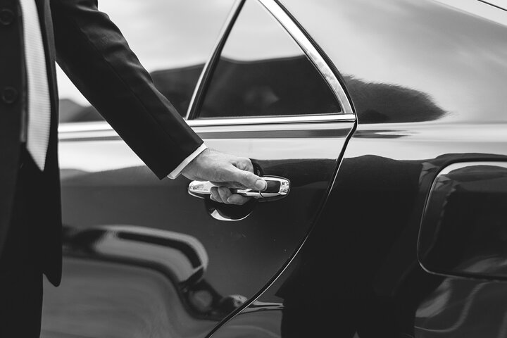 Boca Raton Black Car Services (UP TO 14 PASS)