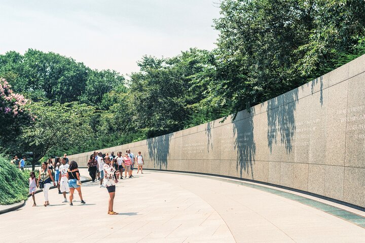 DC in a Day: 10+ Monuments, Boat Cruise, National Mall, Tickets