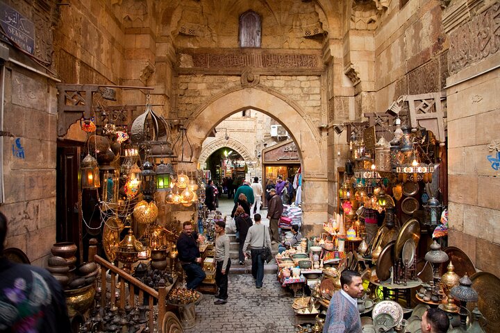 Overnight Cairo Tour from Alexandria Port with Pyramids & Museum