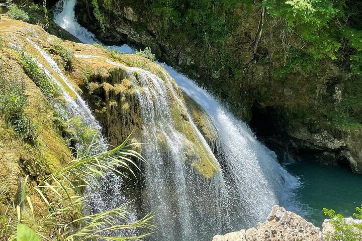 Enjoy The Natural Pools Of Semuc Champey + The Lanquin Caves - Tour from Coban