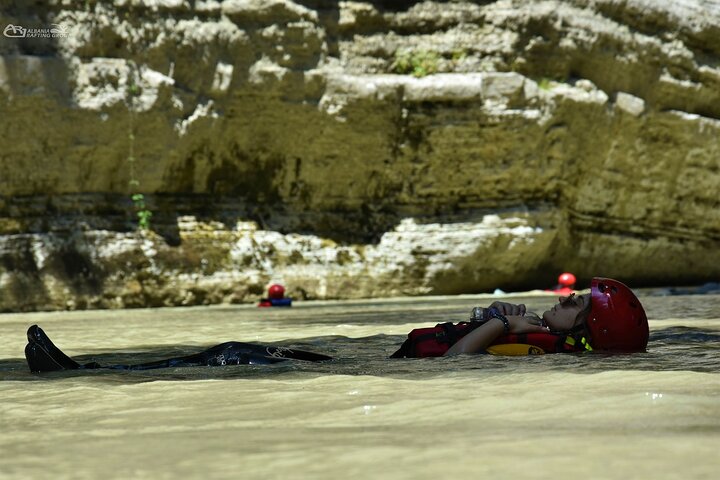 Osumi Canyons Exploration with Equipment