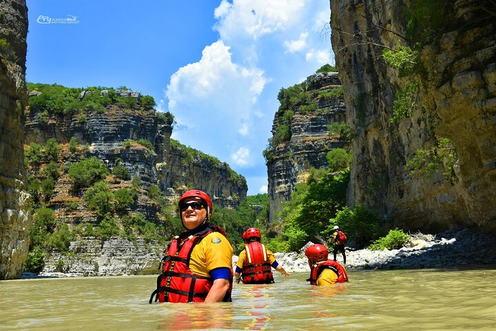 Osumi Canyons Exploration with Equipment