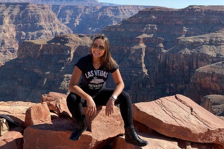 Grand Canyon West, Hoover Dam Stop, Breakfast, Lunch & Skywalk