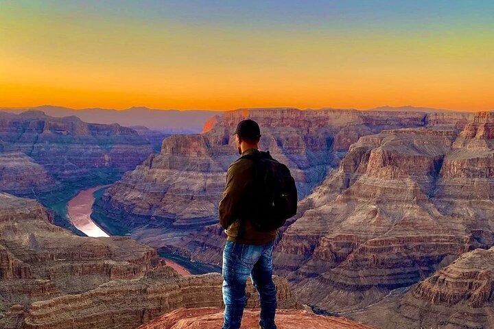 Grand Canyon West, Hoover Dam Stop, Breakfast, Lunch & Skywalk