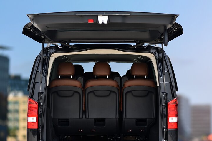 Airport Transfer to or from Mclean, VA and Dulles Airport