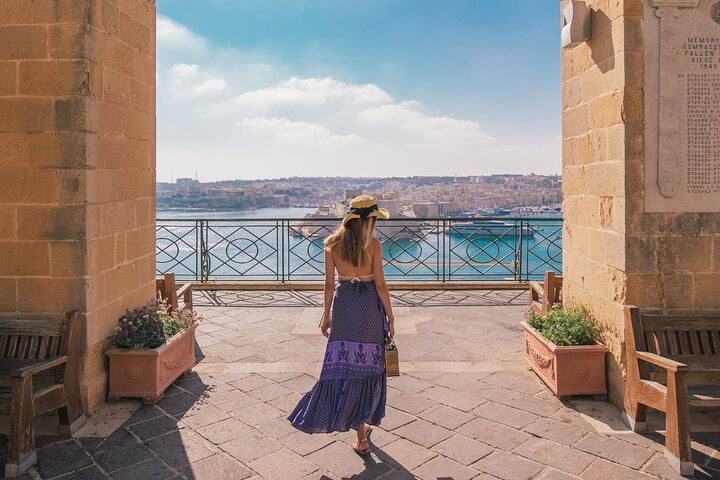 Valletta (UNESCO) guided tour, Malta Experience (included), Cathedral (optional)