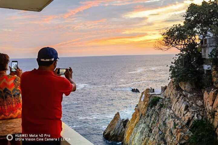 Cliff Diver De Luxe with Different Options at "La Quebrada"