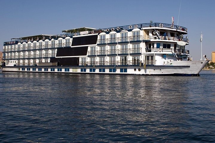 5 Days Nile Cruise From Luxor To Aswan Including Hot Air Balloon & Abu Simbel