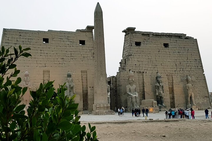 5 Days Nile Cruise From Luxor To Aswan Including Hot Air Balloon & Abu Simbel