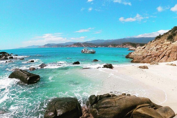 From Mui Ne To Vinh Hy Bay Snorkeling And Fishing Tour | Day Trip