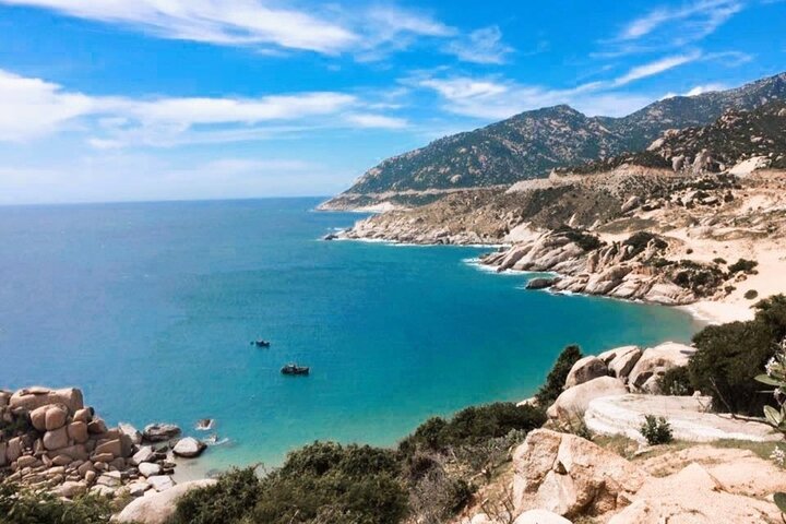 From Mui Ne To Vinh Hy Bay Snorkeling And Fishing Tour | Day Trip