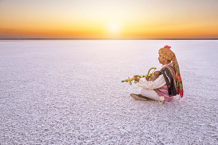 Bhuj, Rann of Kutch & Mandvi Beach: The Art, Craft & Nature Tour