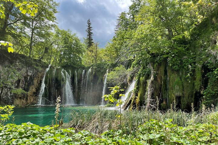 Plitvice Lakes with Ticket & Rastoke Guided Tour from Zagreb