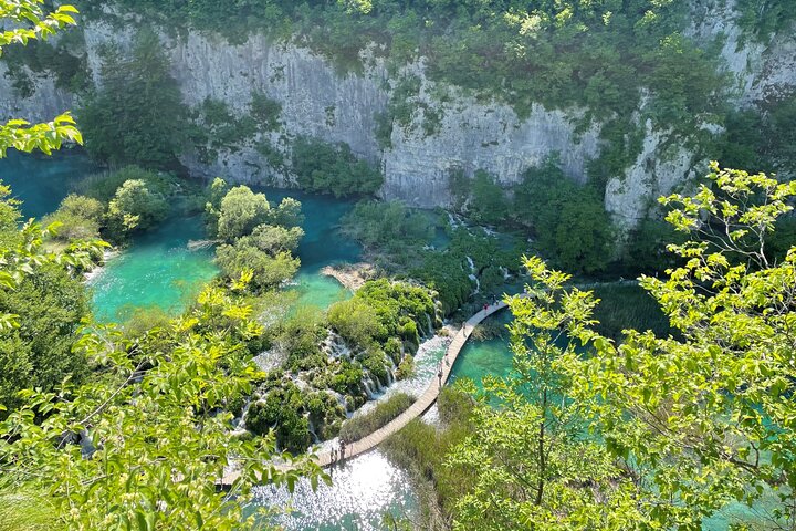 Plitvice Lakes with Ticket & Rastoke Guided Tour from Zagreb