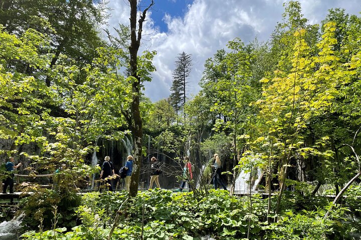Plitvice Lakes with Ticket & Rastoke Guided Tour from Zagreb