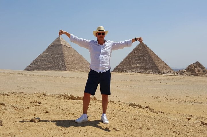 Half Day Tour Giza Pyramids& Great Sphinx with Private Tour Guide
