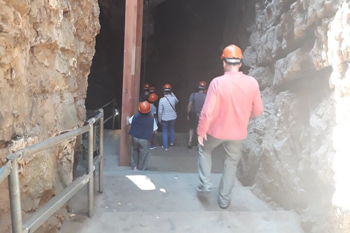 Cradle of humankind & Maropeng/sterkfontein caves tour