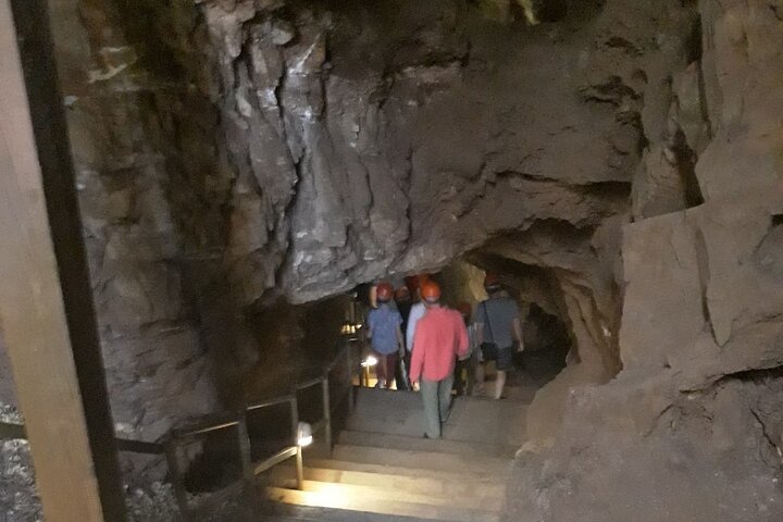 Cradle of humankind & Maropeng/sterkfontein caves tour