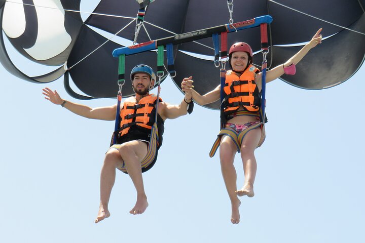 Parasailing in Fuengirola - The Highest Flights on the Costa