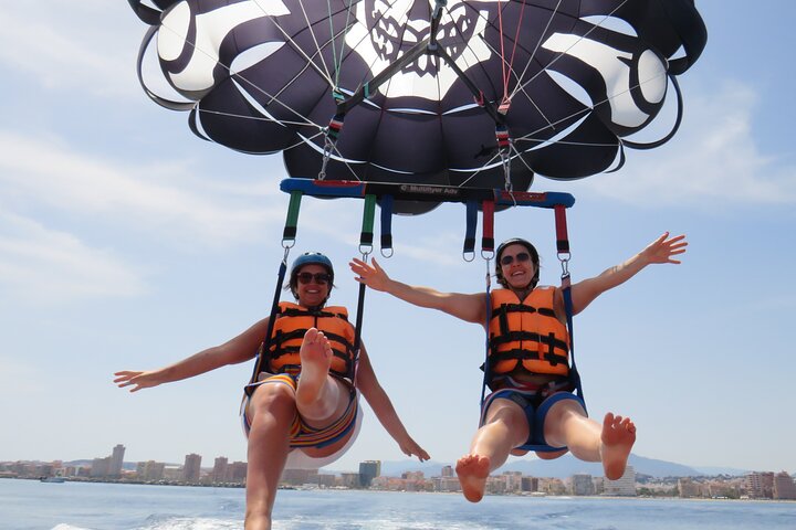 Parasailing in Fuengirola - The Highest Flights on the Costa