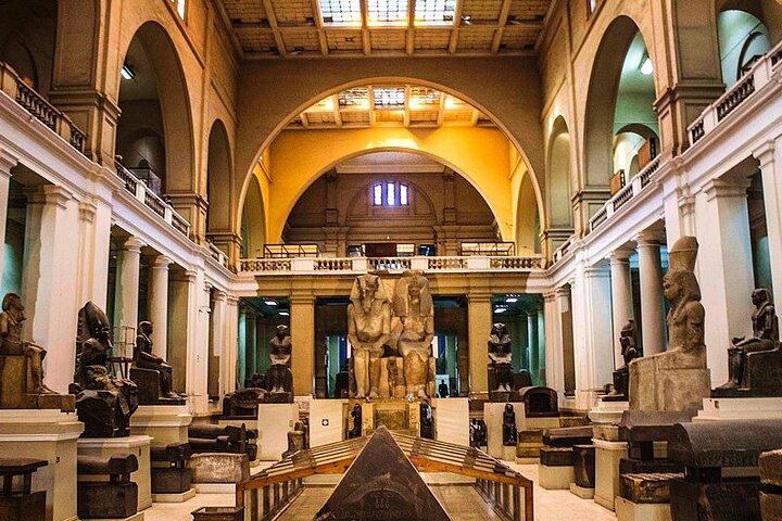 Overnight Cairo Tour from Alexandria Port with Pyramids & Museum